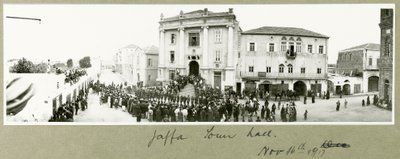 雅法市政厅，1917年11月16日 作者 上尉亚瑟·罗兹（Arthur Rhodes）