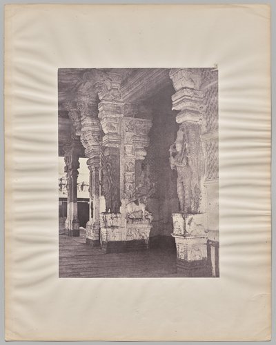 蒂鲁马尔-纳亚克（1623-59 年）的普度曼达帕，马杜赖米纳克西孙达雷什瓦拉神庙 作者 林奈·特里普船长
