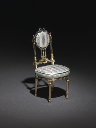 微型椅子，1896-1906 作者 卡尔·法贝热