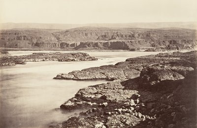 俄勒冈州Dalles的通道，1867年，约1876年印刷。 作者 卡尔顿·埃蒙斯·沃特金斯