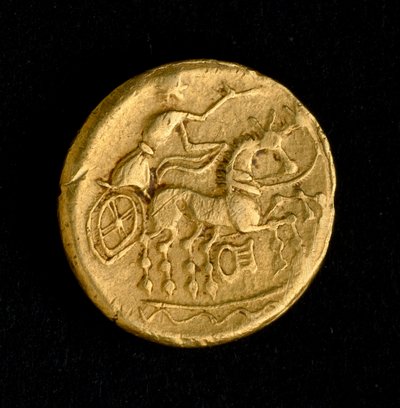 凯尔特艺术：Sequani的Statere，金币--代表一个人驾驶坦克（？），公元前3-2世纪--巴黎，B.N.--凯尔特艺术：人驾驶战车--金币，Sequani的Statere，公元前3-2世纪--巴黎国家图书馆（法国）。 作者 凯尔特人