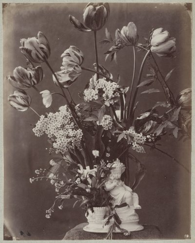 花瓶中的花卉研究与儿童形象 作者 A.卡拉瓦斯