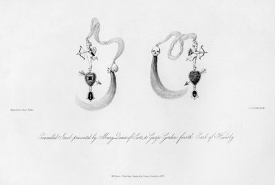 苏格兰玛丽皇后（Mary Queen）于1840年向乔治·戈登（George Gordon）赠送的珐琅珠宝。 作者 查尔斯·史密斯