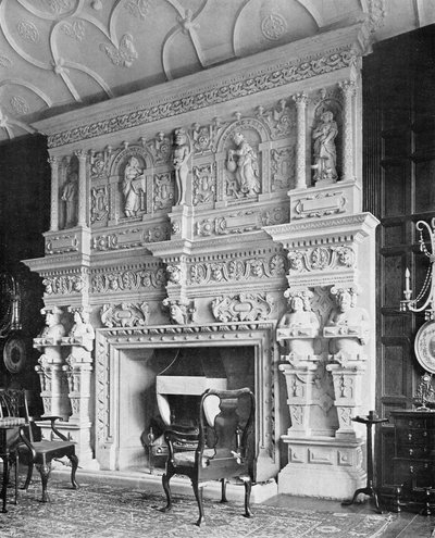 南Wraxall庄园绘图室的烟囱，来自&39;In English Homes Vol。 1904年1号 作者 查尔斯·拉瑟姆（Charles Latham）