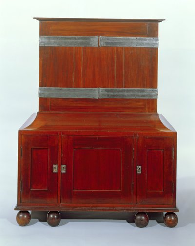 橱柜 - 后视图，1898年（桃花心木和白色冬青） 作者 查尔斯·罗伯特·阿什比