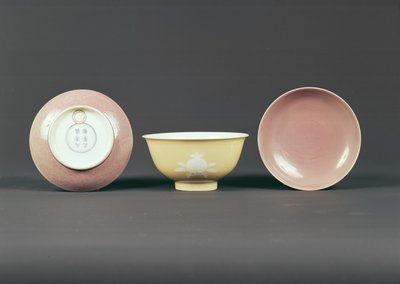 圆碗，建龙时期（1736-95）（陶瓷） 作者 中文学校
