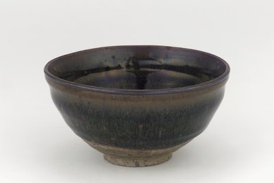 建筑风格的茶碗，福建南平，南宋或元朝，13-14世纪（陶瓷） 作者 中文学校
