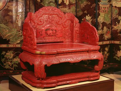 干隆皇帝（1711-99）（雕刻红漆） 作者 中文学校
