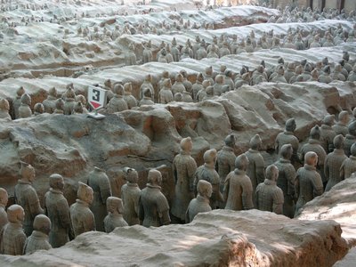 西安博物馆，石皇帝陵墓里的战士和兵马俑坑 作者 中文学校