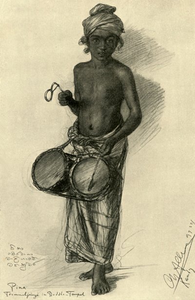 皮纳--佛教寺庙的鼓手男孩，康提，锡兰，1898年。 作者 克里斯蒂安·威廉·艾尔斯