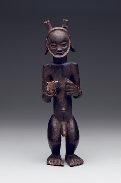 站立的男性形象形式的礼节容器 作者 Culture Chokwe