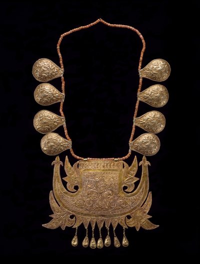 十九世纪末至二十世纪初的女士新娘项链（金和珊瑚珠） 作者 Culture Minangkabau