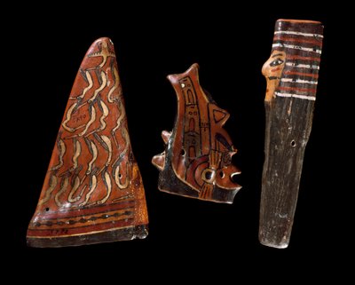 前哥伦比亚艺术，纳斯卡文明：木制乐器（包括盘笛？公元前100-公元800年。利马，考古博物馆 作者 文化纳斯卡