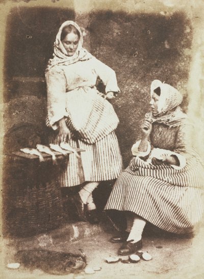 纽黑文（Newhaven）鱼妇，珍妮·威尔逊（Jeanie Wilson）和安妮·林顿（Annie Linton），1845年。 作者 大卫·奥克塔维斯·希尔