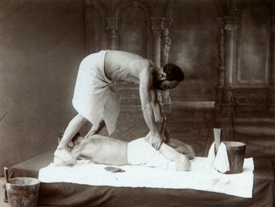东方浴。按摩，1880年代 作者 德米特里（Dmitri Ivanovich Yermakov）