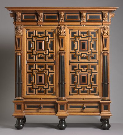 衣柜（Kast），荷兰制造，约1625-1650年（橡木与黑檀木和紫檀木贴面）。 作者 荷兰学校