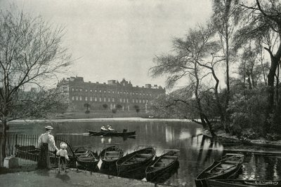 白金汉宫，c1897 作者 E.和S.伍德伯里