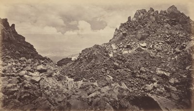 从火山口看Quezaltenango，1877年。 作者 爱德沃德·迈布里奇