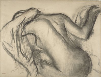 沐浴后，女人干燥她的头发，c.1893-98（木炭和棕色粉笔在纸上） 作者 埃德加·德加