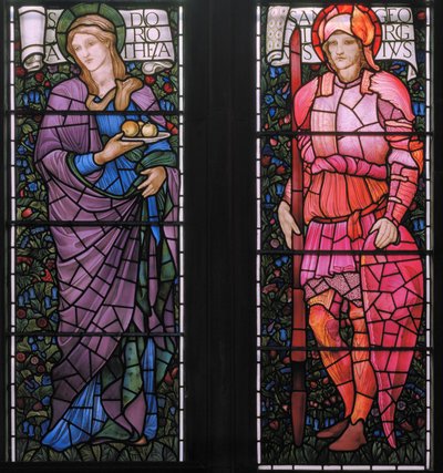Dorothy＆St George in Pink Armor，East Window，1880（彩色玻璃） 作者 爱德华·伯恩·琼斯