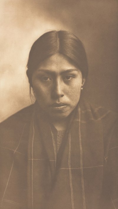 苏卡米什妇女，1899年。 作者 爱德华警长柯蒂斯