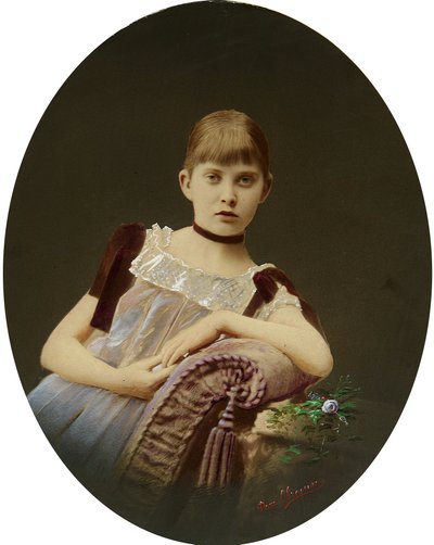 一个女孩的肖像。 银明胶摄影，水粉画，作者：Egor Maximovich Ovcharenko（？-1902） 作者 叶戈尔·马克西莫维奇·奥夫恰连科