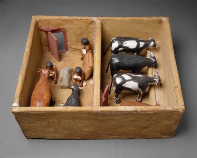 公元前1981  -  1975年Meketre墓的牛厩模型（抹灰和涂漆木材，石膏） 作者 Egyptian 12th Dynasty