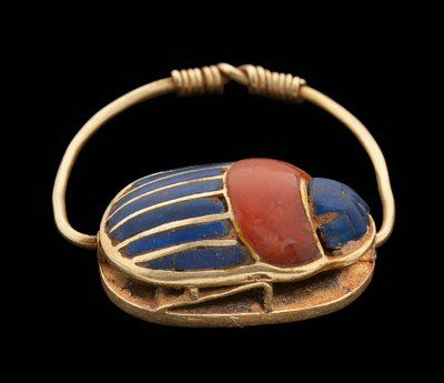 圣甲虫戒指，中东 作者 Egyptian 12th Dynasty