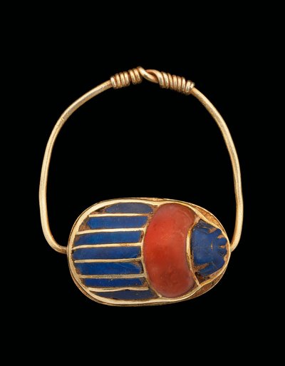 圣甲虫戒指，中东 作者 Egyptian 12th Dynasty