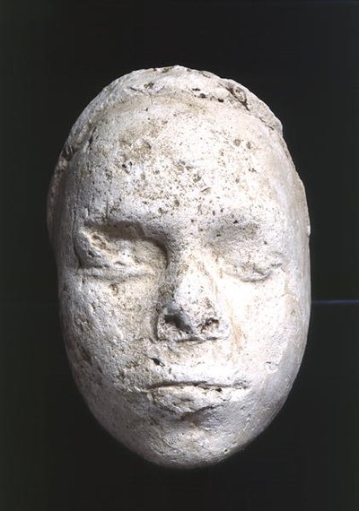 男性面具，可能是雕塑家研究，来自Tell El-Amarna，公元前1335  -  1295年（石膏） 作者 Egyptian 18th Dynasty