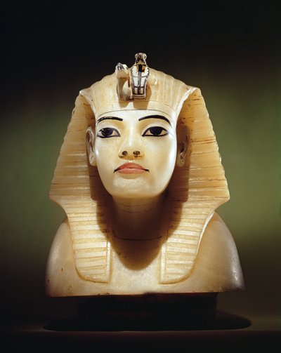 来自新王国图坦卡蒙墓（alabaster）的一个驴瓮的塞子（另见149422） 作者 Egyptian 18th Dynasty
