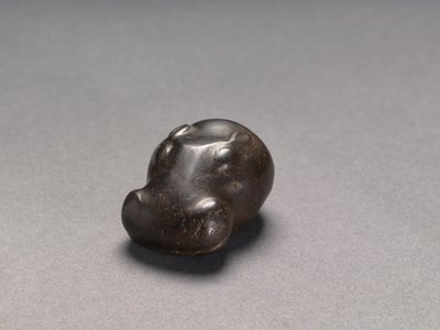公元前1540-1296年的河马头形式的重量 作者 埃及第十八王朝