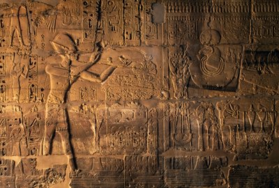 拉美西斯二世在神舟前献祭，埃及卡尔纳克（浮雕） 作者 Egyptian 19th Dynasty
