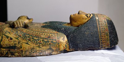 可能在Deir El-Bahri发现的Nesyamun木乃伊的棺材外盖细节，新王国，约公元前1100年（彩绘木）。 作者 埃及第20王朝
