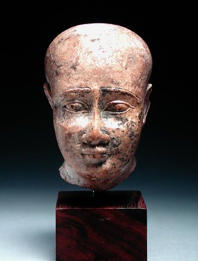 男性头像，约公元前350年（石灰岩）（另见185237）。 作者 埃及第30王朝