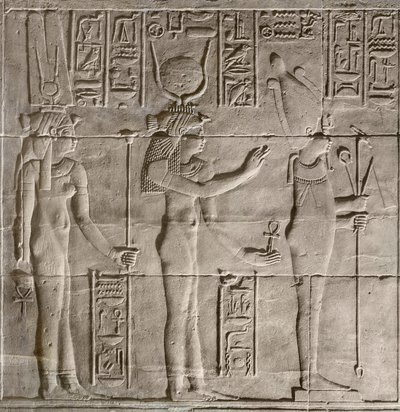埃及阿斯旺菲莱神庙内部圣所的浮雕 作者 Egyptian 30th Dynasty