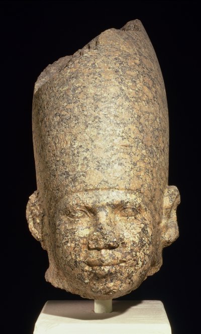 可能是胡夫国王（Cheops）古王国（红色花岗岩）的巨大头 作者 Egyptian 4th Dynasty