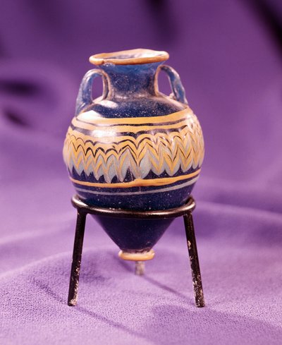 Amphora，公元前3-4世纪（玻璃）。 作者 埃及人埃及人