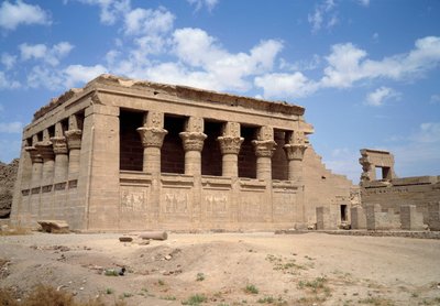 古代建筑。埃及丹德勒的哈托尔神庙 作者 埃及托勒密时期