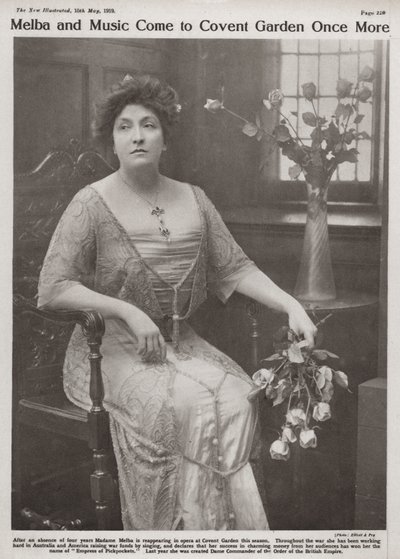 Dame Nellie Melba，澳大利亚歌剧歌手（黑白照片） 作者 艾略特和弗莱摄影工作室