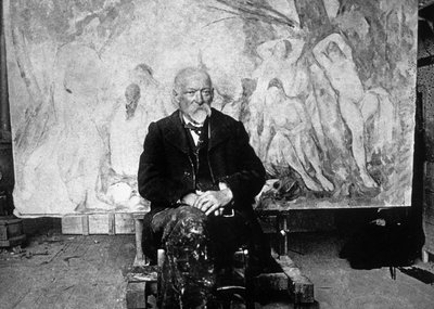 保罗·塞尚（Paul Cezanne，1839-1906年），1904年成为法国画家，在他的一张画布上展示游泳者（黑白照片） 作者 埃米尔·伯纳德（Emile Bernard）