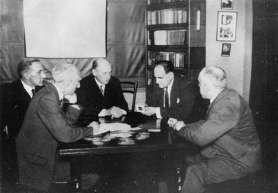 一项关于心灵感应的实验，哈利价格图书馆，1933年 作者 英国摄影师