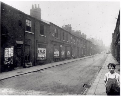 Byron Street，Leylands，Leeds，1935年8月14日 作者 英国摄影师