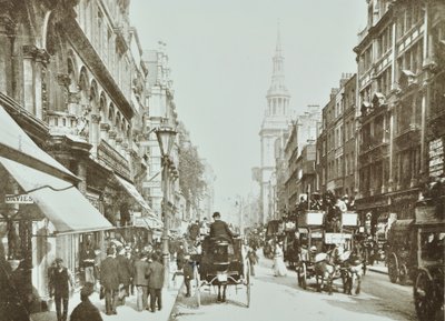 Cheapside，向东看，伦敦金融城，1890年 作者 英国摄影师