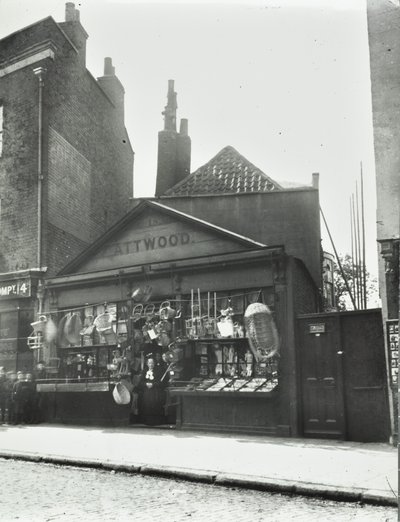 伊芙琳街：1899年由伦敦德普特福德大街出发 作者 英国摄影师