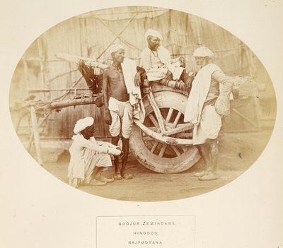 Goojur Zemindars，Hindoos，Rajpootana，来自印度人民，由J. Forbes Watson出版，1868年出版（蛋白印刷品） 作者 English Photographer