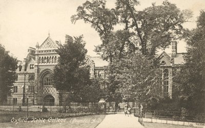 牛津大学凯布尔学院（黑白照片）。 作者 英国摄影师