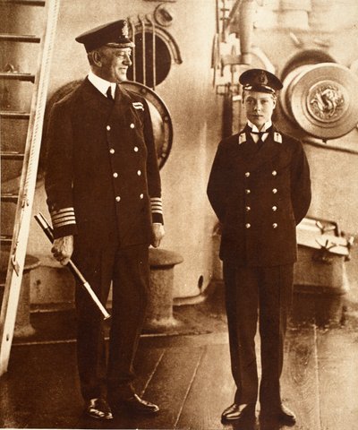 1910年，爱德华八世国王在HMS Hindustan担任海军官 作者 英国摄影师