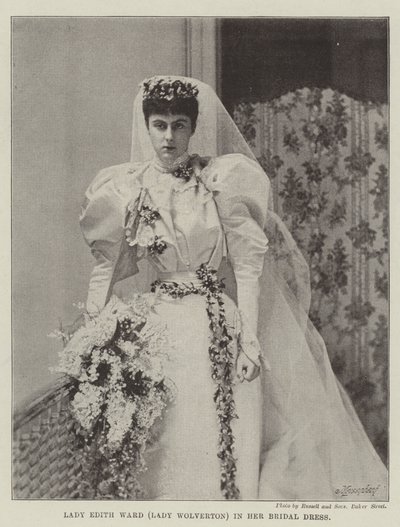 伊迪丝·沃德夫人（Lady Wolverton）穿着新娘礼服 作者 英国摄影师