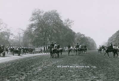 Ladys Mile，Rotten Row，海德公园，伦敦 作者 英国摄影师